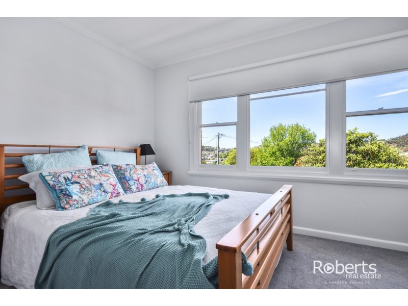 11 Connaught Place, West Launceston TAS 7250