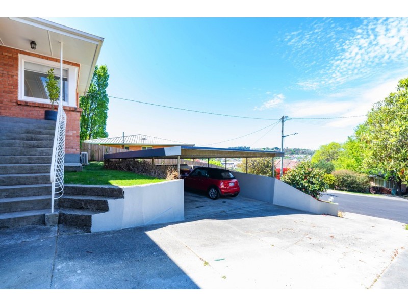 11 Connaught Place, West Launceston TAS 7250