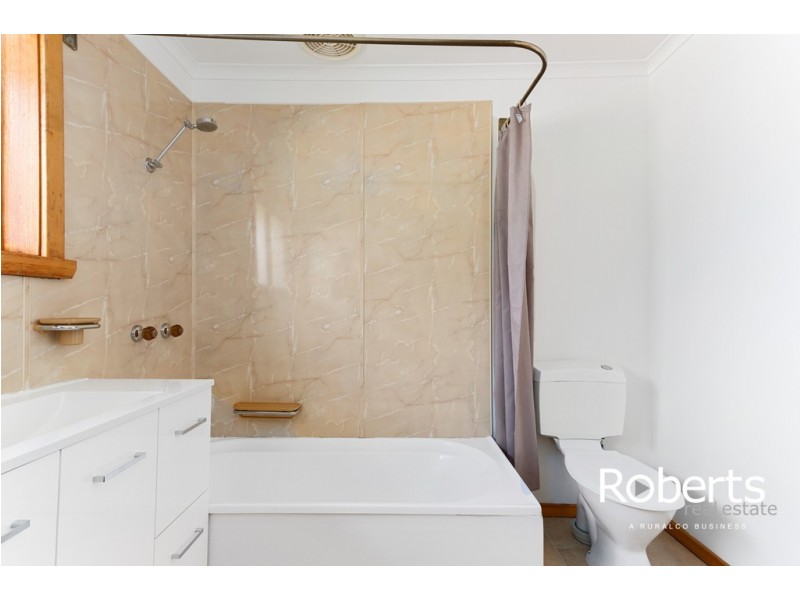 2/2 Sophie Place, West Launceston TAS 7250