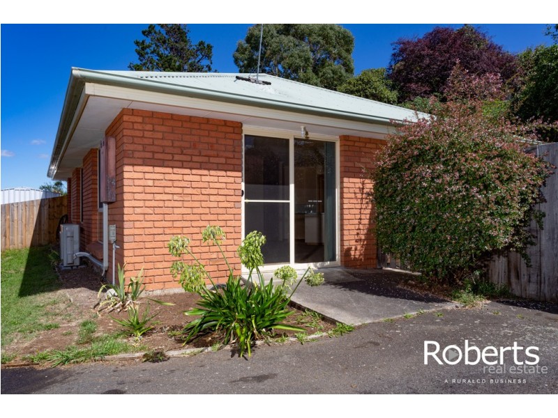 2/39 Parklands Parade, Newnham TAS 7248