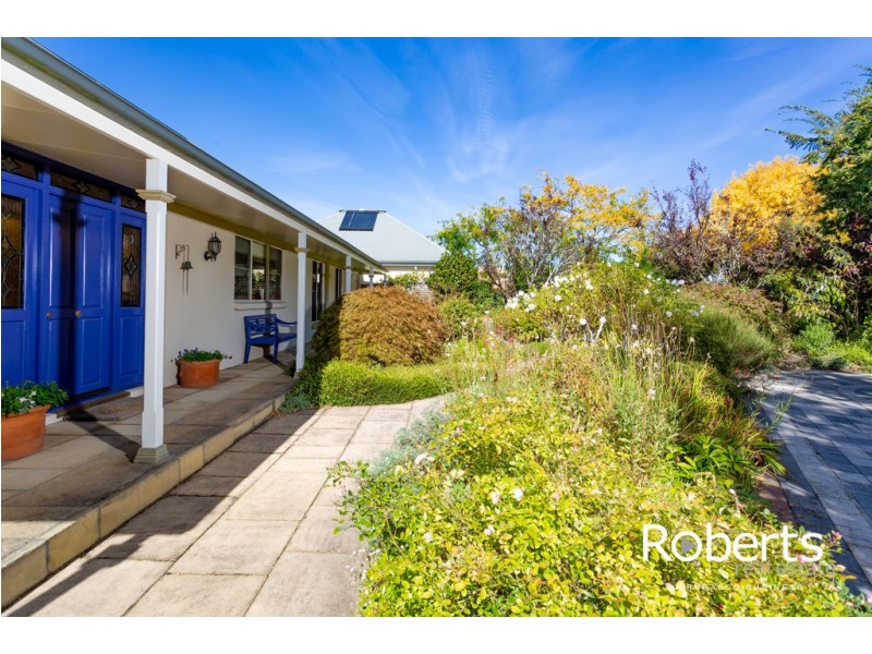 16 Spring Grove, Youngtown TAS 7249