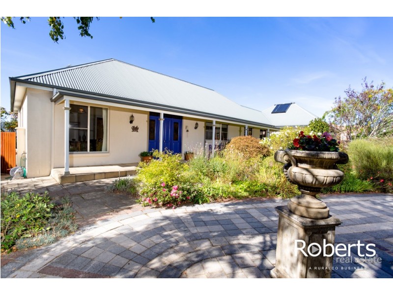 16 Spring Grove, Youngtown TAS 7249