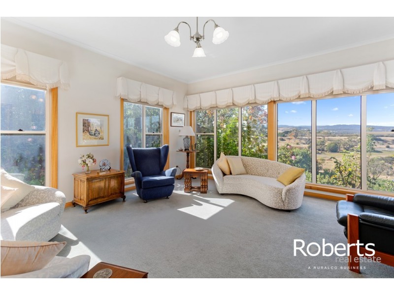 16 Spring Grove, Youngtown TAS 7249