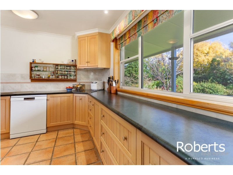 16 Spring Grove, Youngtown TAS 7249