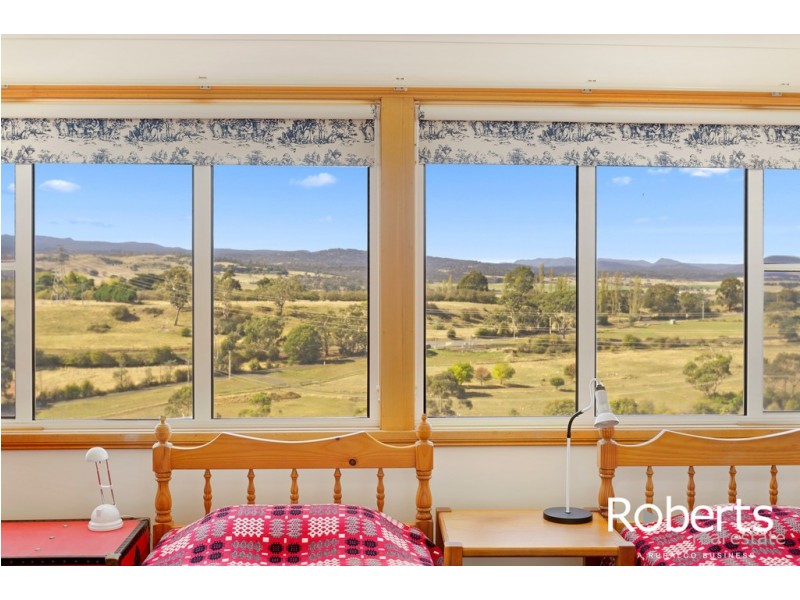 16 Spring Grove, Youngtown TAS 7249