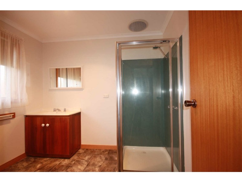 1/6 Bill Grove, Mowbray TAS 7248