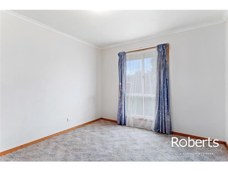 2/30B Notley Street, Newnham TAS 7248