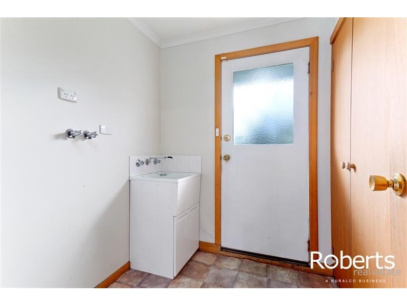 2/30B Notley Street, Newnham TAS 7248