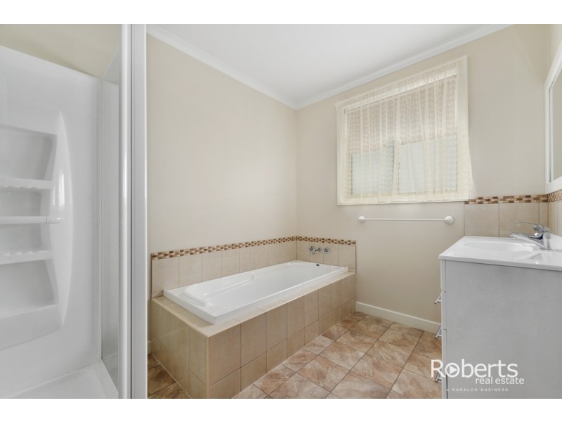 1/3 Savoy Place, Youngtown TAS 7249