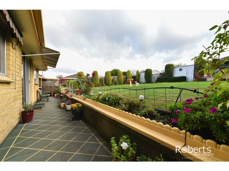 4 Rondora Crt, Newnham TAS 7248