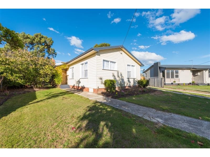 8 Tonga Place, Ravenswood TAS 7250