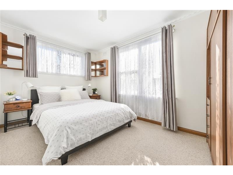 8 Tonga Place, Ravenswood TAS 7250