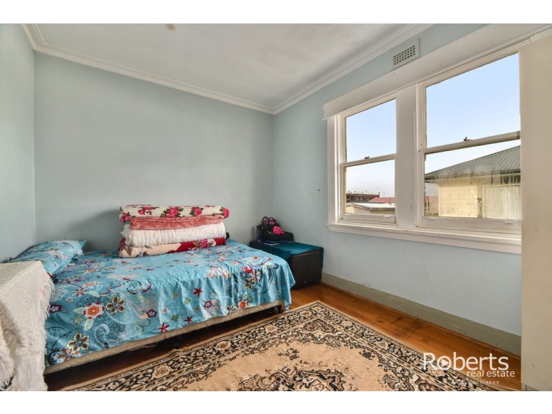 8 Sayer Street, Newnham TAS 7248