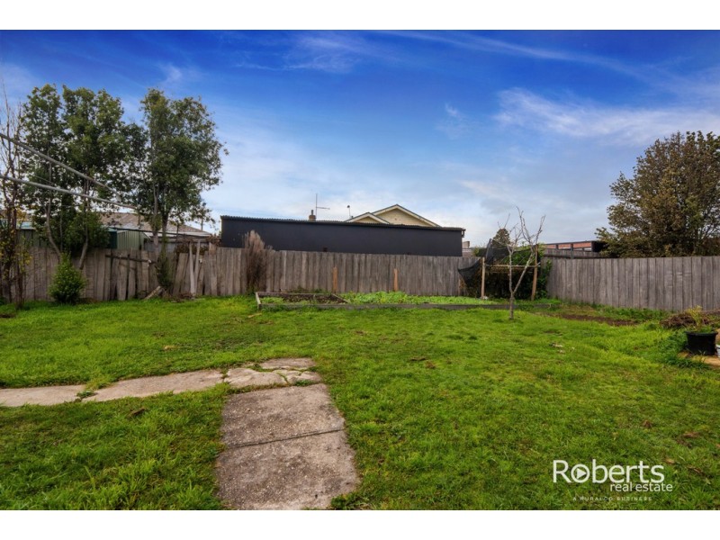 8 Sayer Street, Newnham TAS 7248