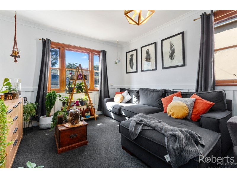 7 Charles Street, Scottsdale TAS 7260
