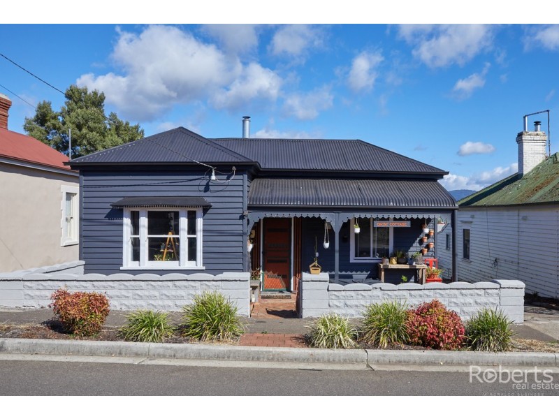 7 Charles Street, Scottsdale TAS 7260