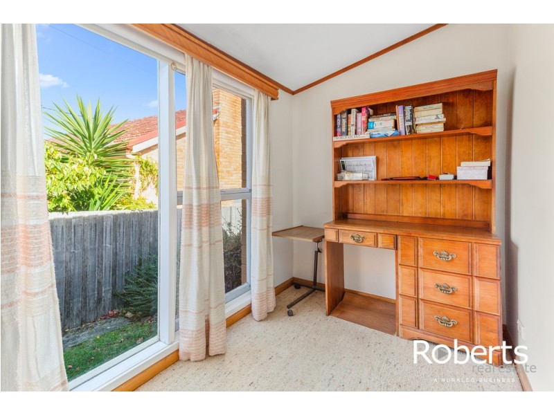 21 Karpaty Avenue, Newnham TAS 7248