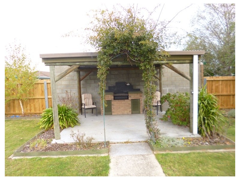 46 Packham Street, Newnham TAS 7248