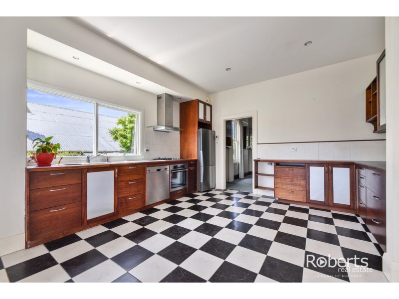 16 Campbell Street, Newstead TAS 7250