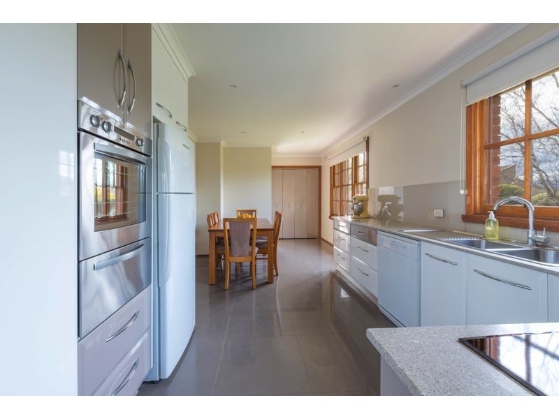 17 Beech Road, Norwood TAS 7250
