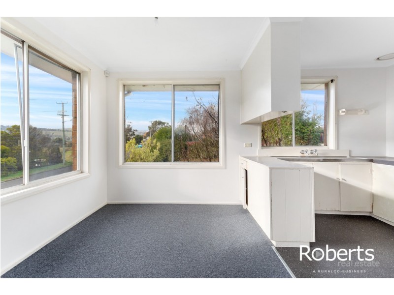 27 Naroo Street, Waverley TAS 7250
