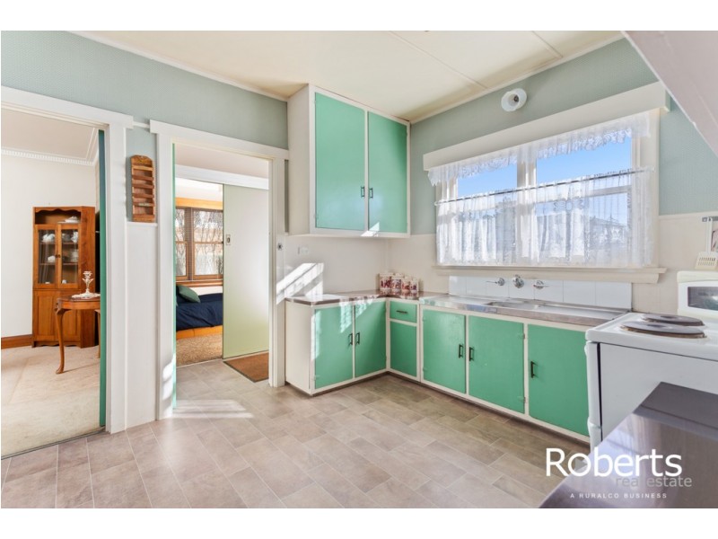 8 Napoleon Street, Youngtown TAS 7249