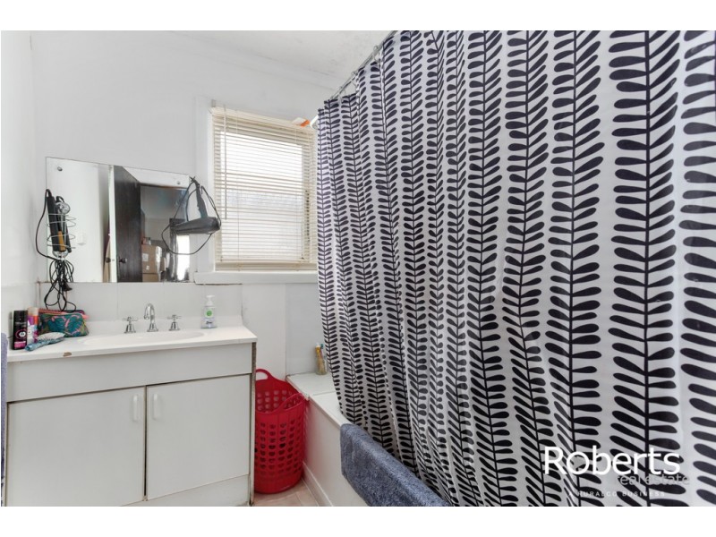 1/4 Allenby Street, Mowbray TAS 7248