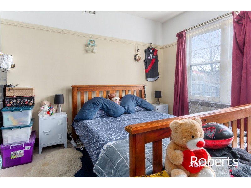 1/4 Allenby Street, Mowbray TAS 7248