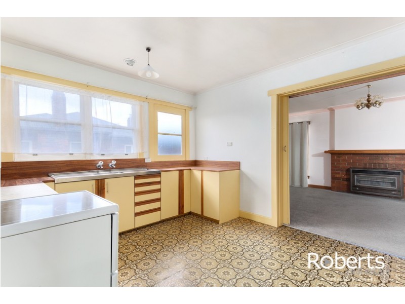 8 Elouera Street, Riverside TAS 7250