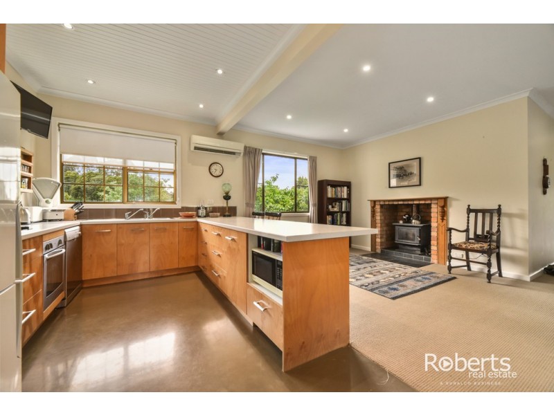 571 Brown Mountain Road, Underwood TAS 7268