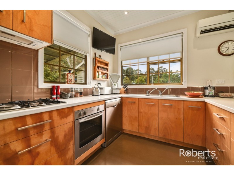 571 Brown Mountain Road, Underwood TAS 7268