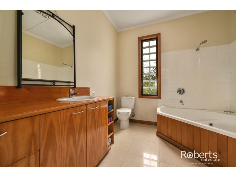 571 Brown Mountain Road, Underwood TAS 7268