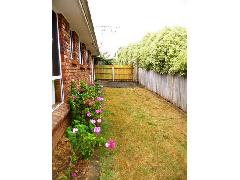 2/201 Alanvale Road, Newnham TAS 7248