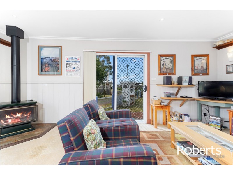 4/2 Tamar Crescent, Greens Beach TAS 7270