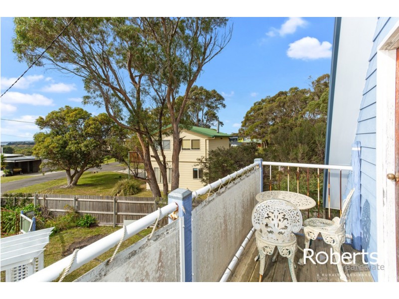 4/2 Tamar Crescent, Greens Beach TAS 7270