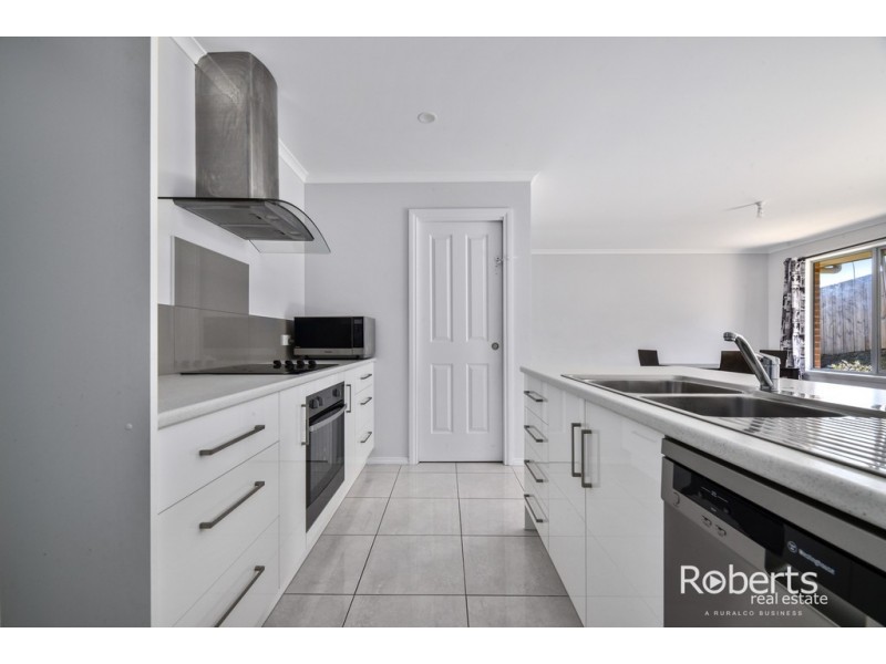 4 Ford Court, Newnham TAS 7248