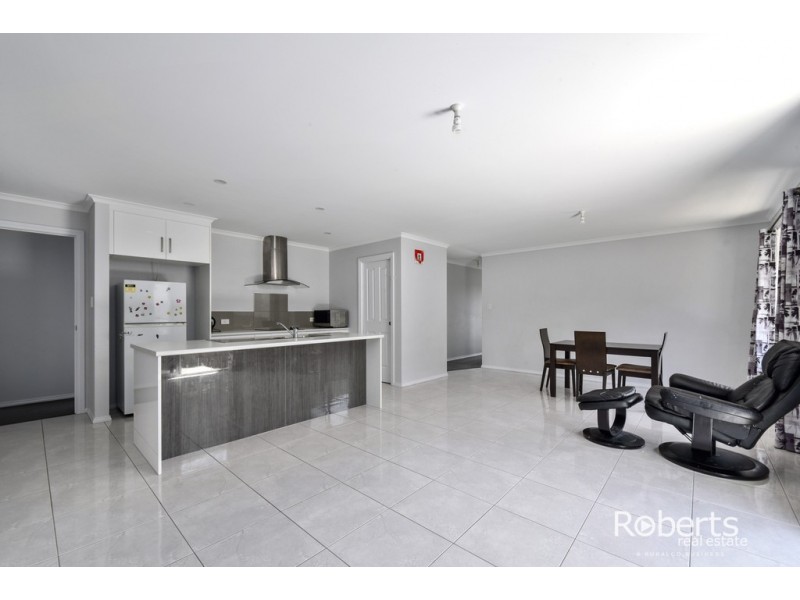 4 Ford Court, Newnham TAS 7248