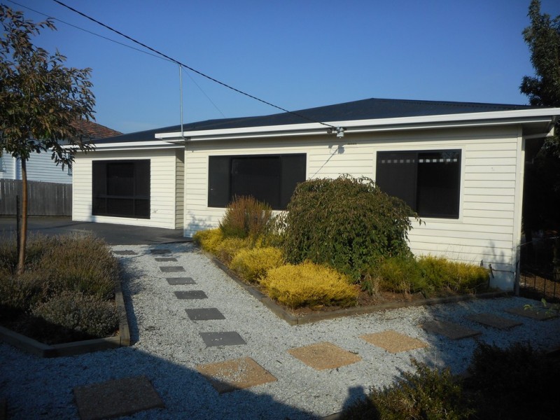 18 Walkers Avenue, Newnham TAS 7248