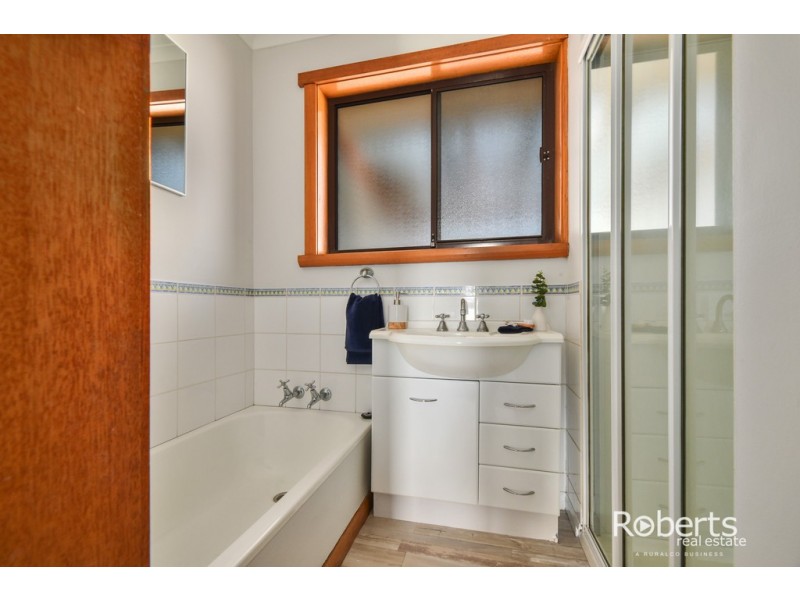 18 Wintercole Court, Newnham TAS 7248
