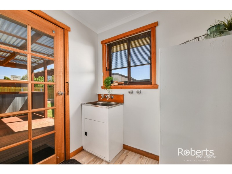 18 Wintercole Court, Newnham TAS 7248