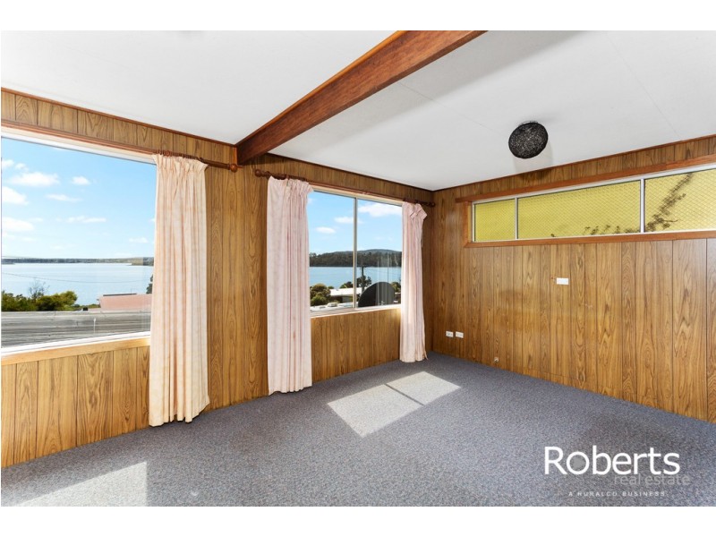 130 Sunset Boulevard, Clarence Point TAS 7270