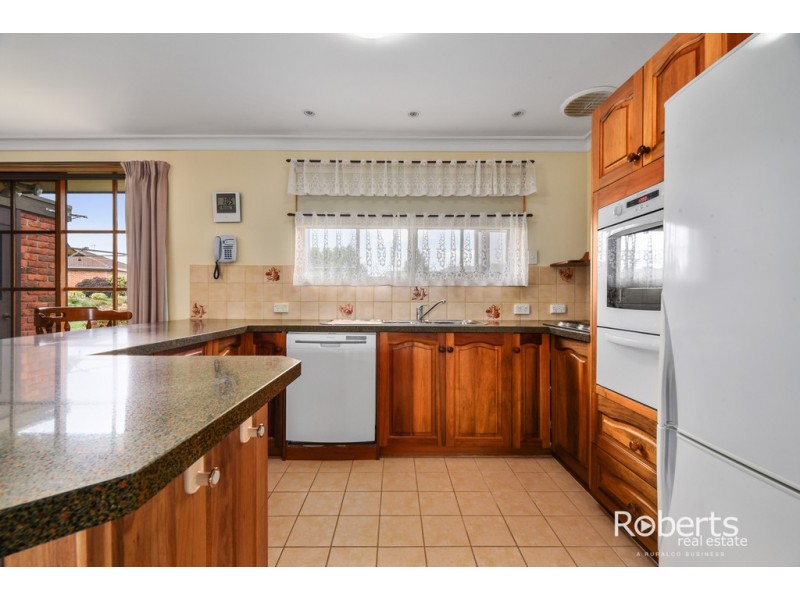 17/12 Casino Rise, Prospect Vale TAS 7250