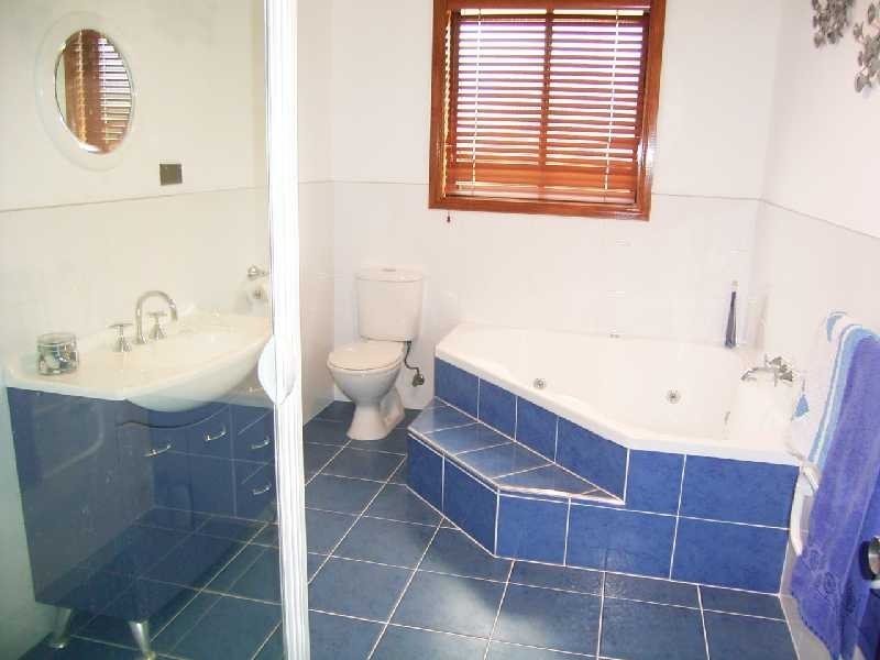 2 Picasso Place, Newnham TAS 7248