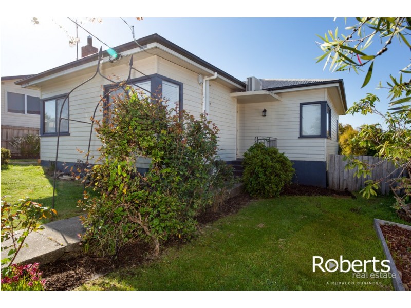 10 Walkers Avenue, Newnham TAS 7248