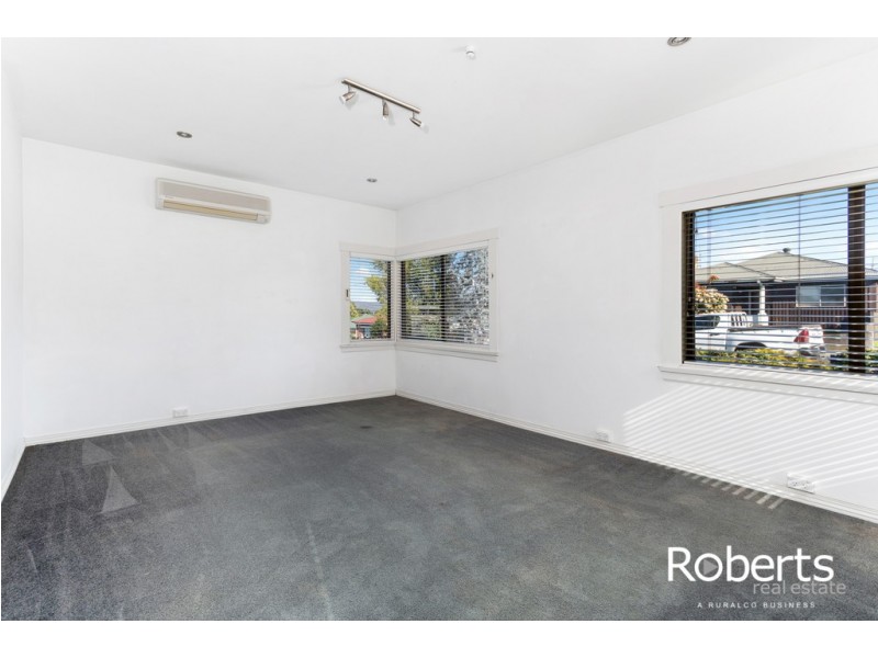 10 Walkers Avenue, Newnham TAS 7248