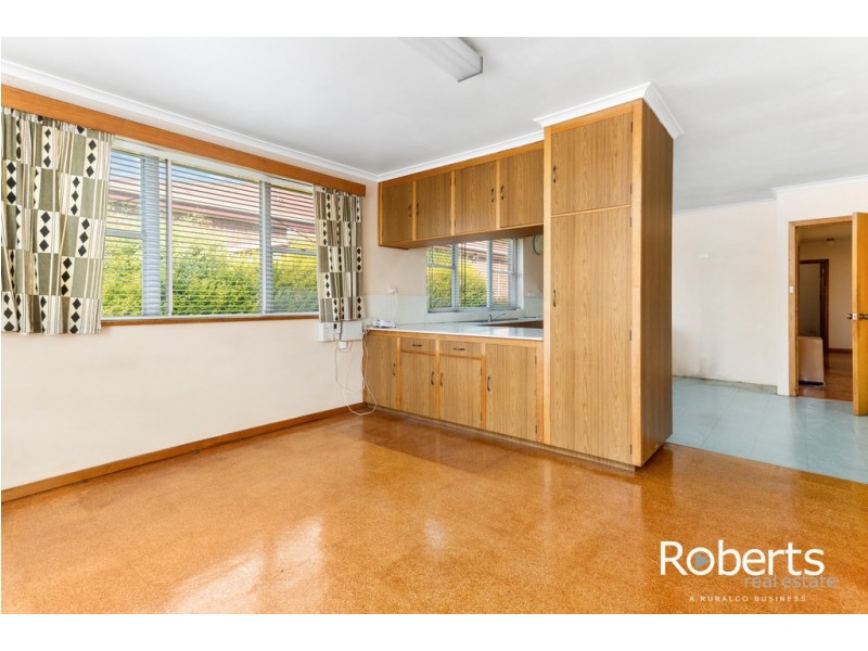 16 Ross Avenue, Invermay TAS 7248