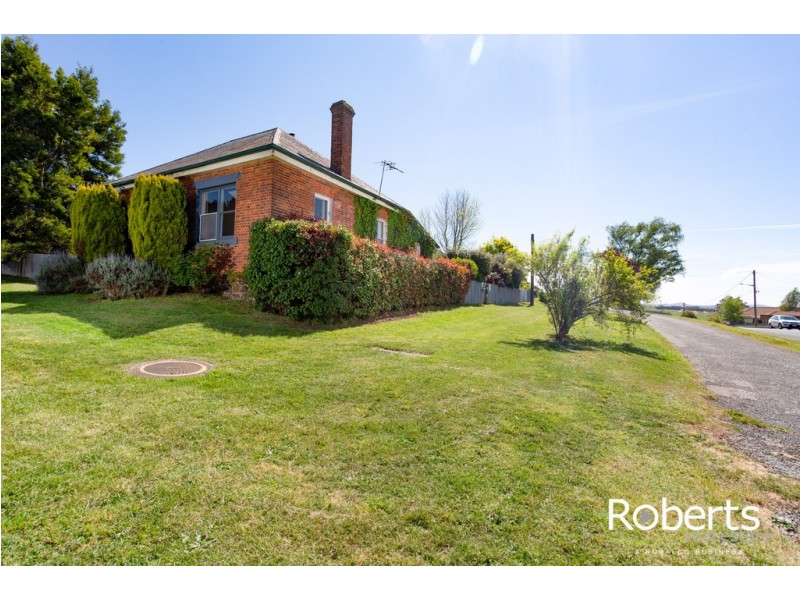 47 West Goderich Street, Deloraine TAS 7304 Roberts Real Estate