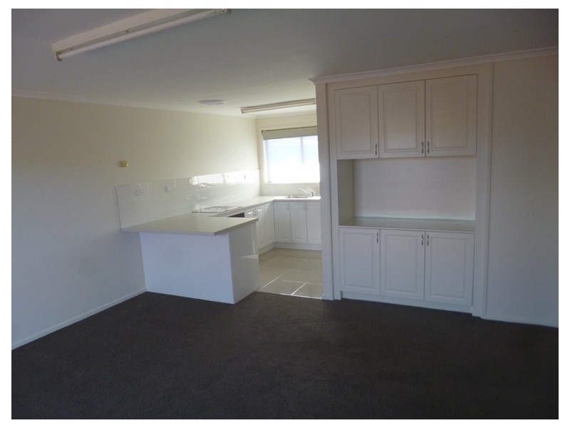 2/49 Country Club Avenue, Prospect TAS 7250