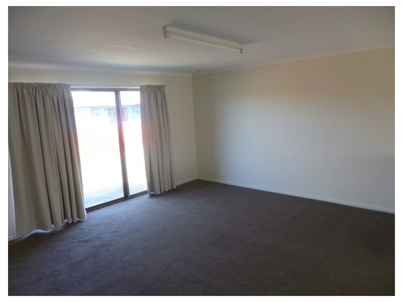 2/49 Country Club Avenue, Prospect TAS 7250