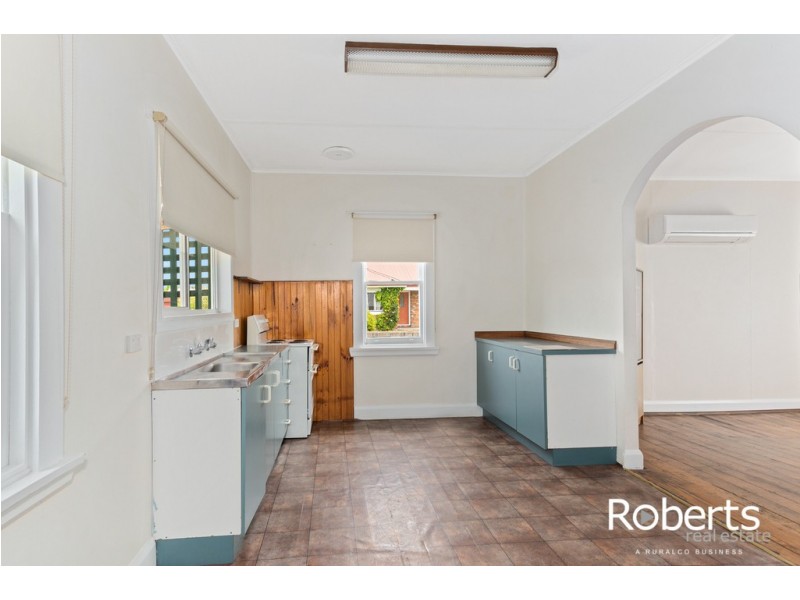 35 Foch Street, Mowbray TAS 7248